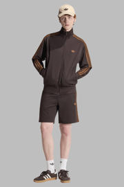 thumbnail: adidas Originals regular fit gestreepte sweatshort - donkerbruin/oranjebruin