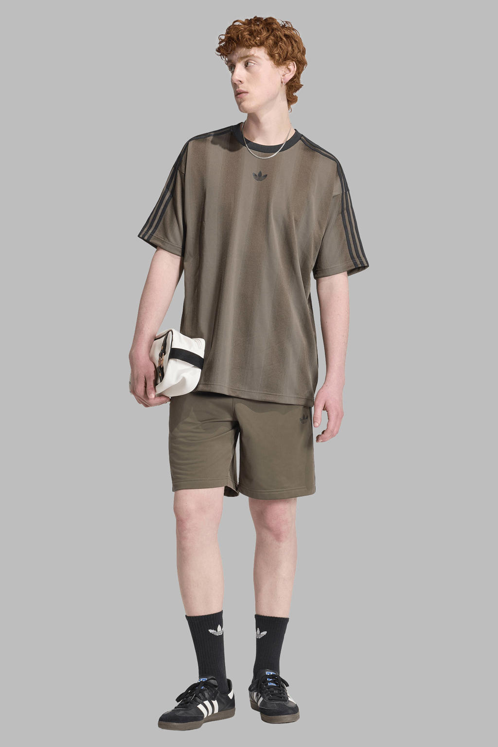Olijfgroen en zwarte heren adidas Originals Firebird short van polyester met regular fit en elastische tailleband met koord