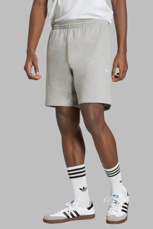 Trefoil Essentials regular fit sweatshort - grijs