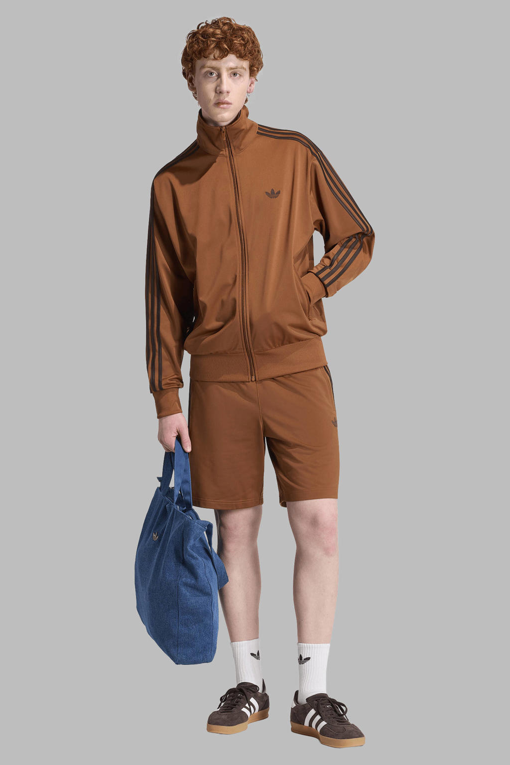 adidas Originals regular fit gestreepte sweatshort - oranjebruin