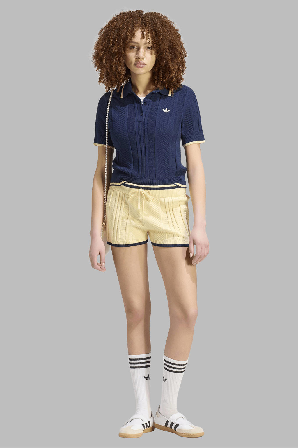 adidas Originals Adicolor Essentials high waist slim fit sweatshort - geel