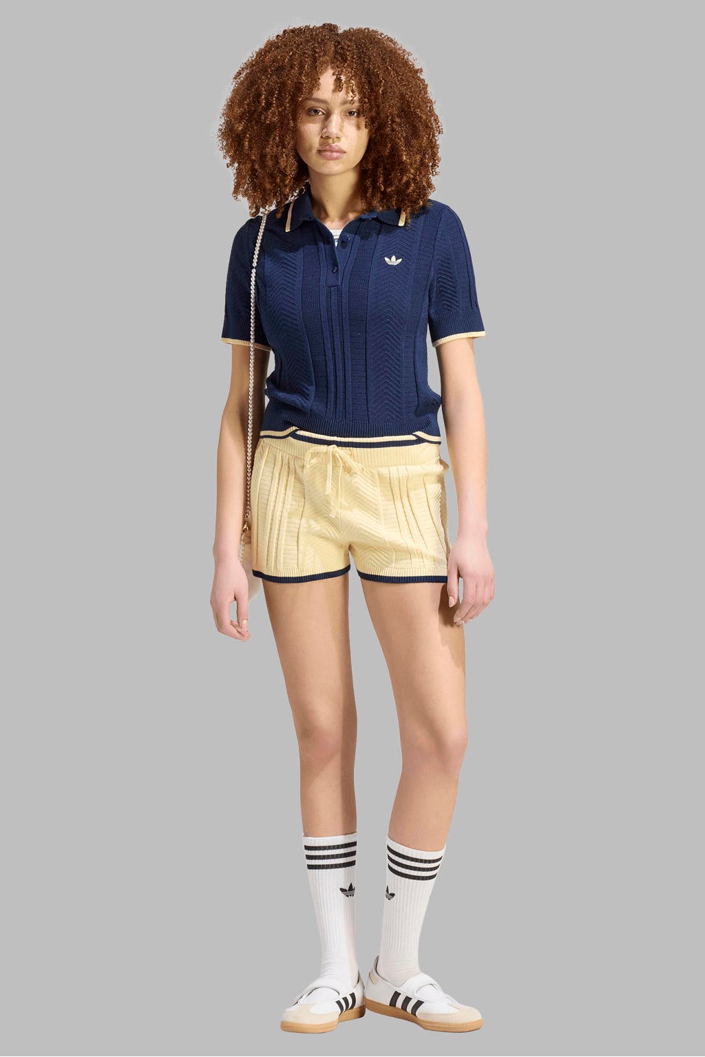 adidas Originals Adicolor Essentials high waist slim fit sweatshort - geel
