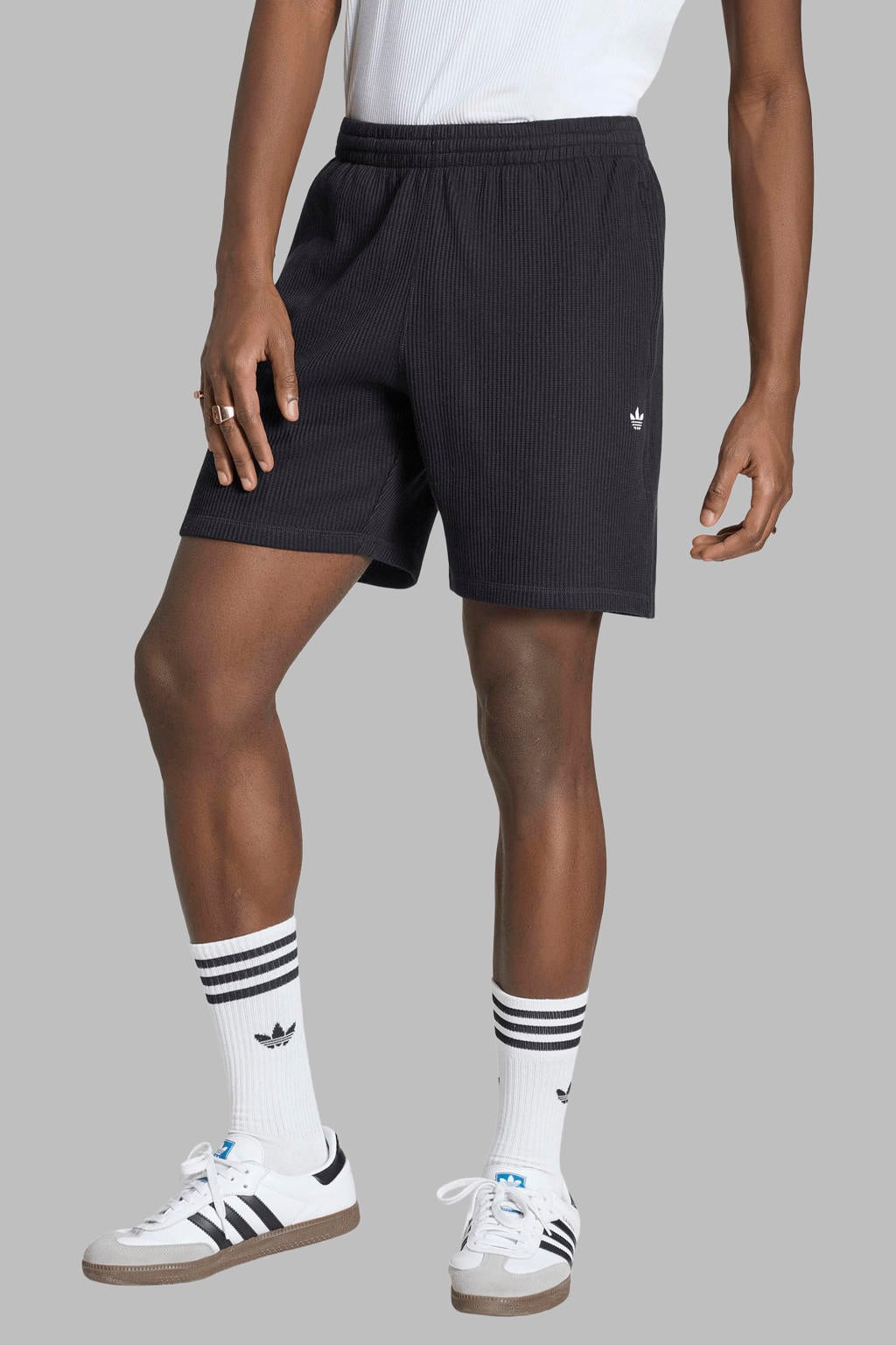 adidas Originals Trefoil Essentials regular fit sweatshort met logo - zwart