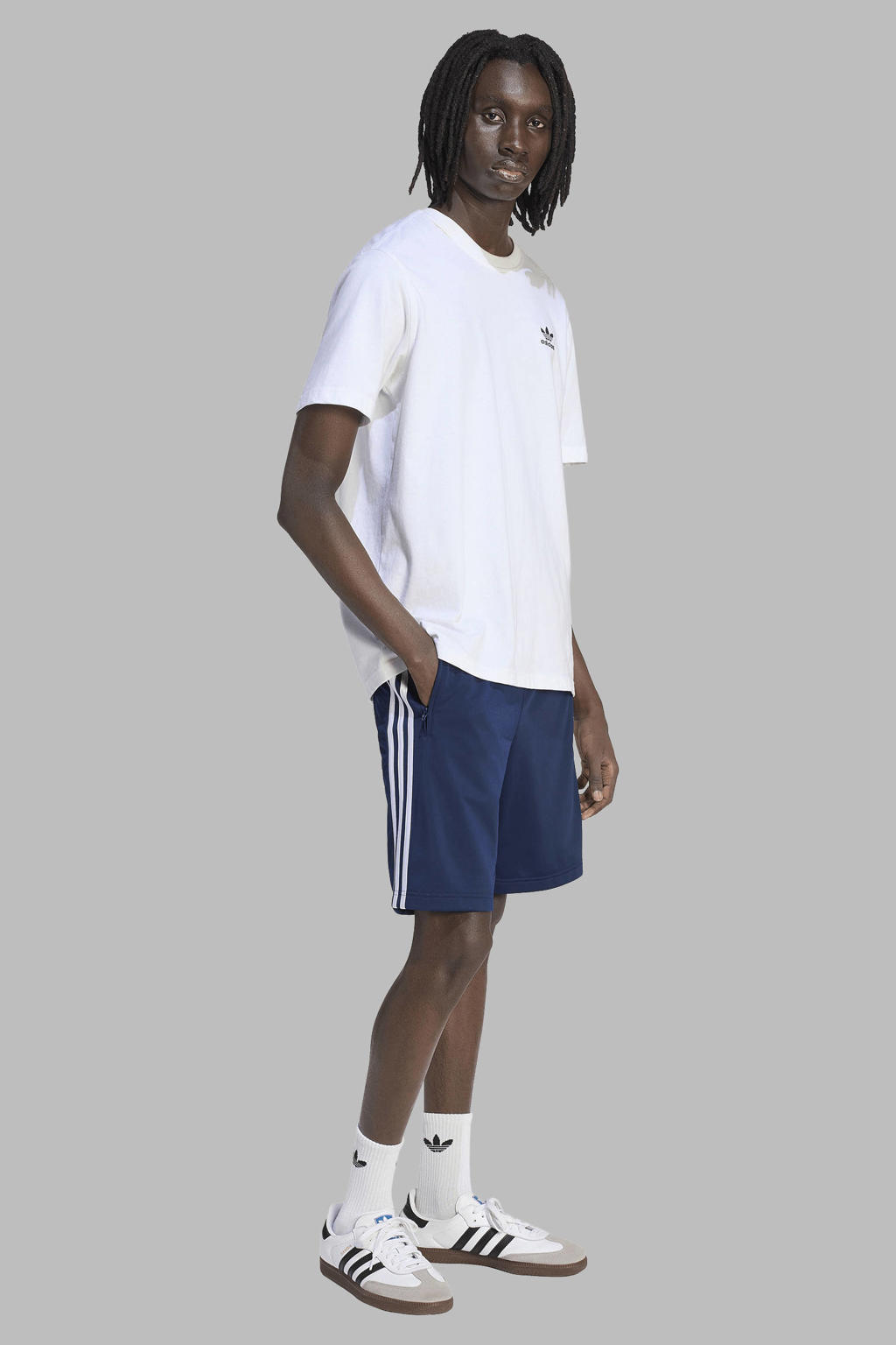 Donkerblauw en witte heren adidas Originals Firebird short van polyester met regular fit en elastische tailleband met koord