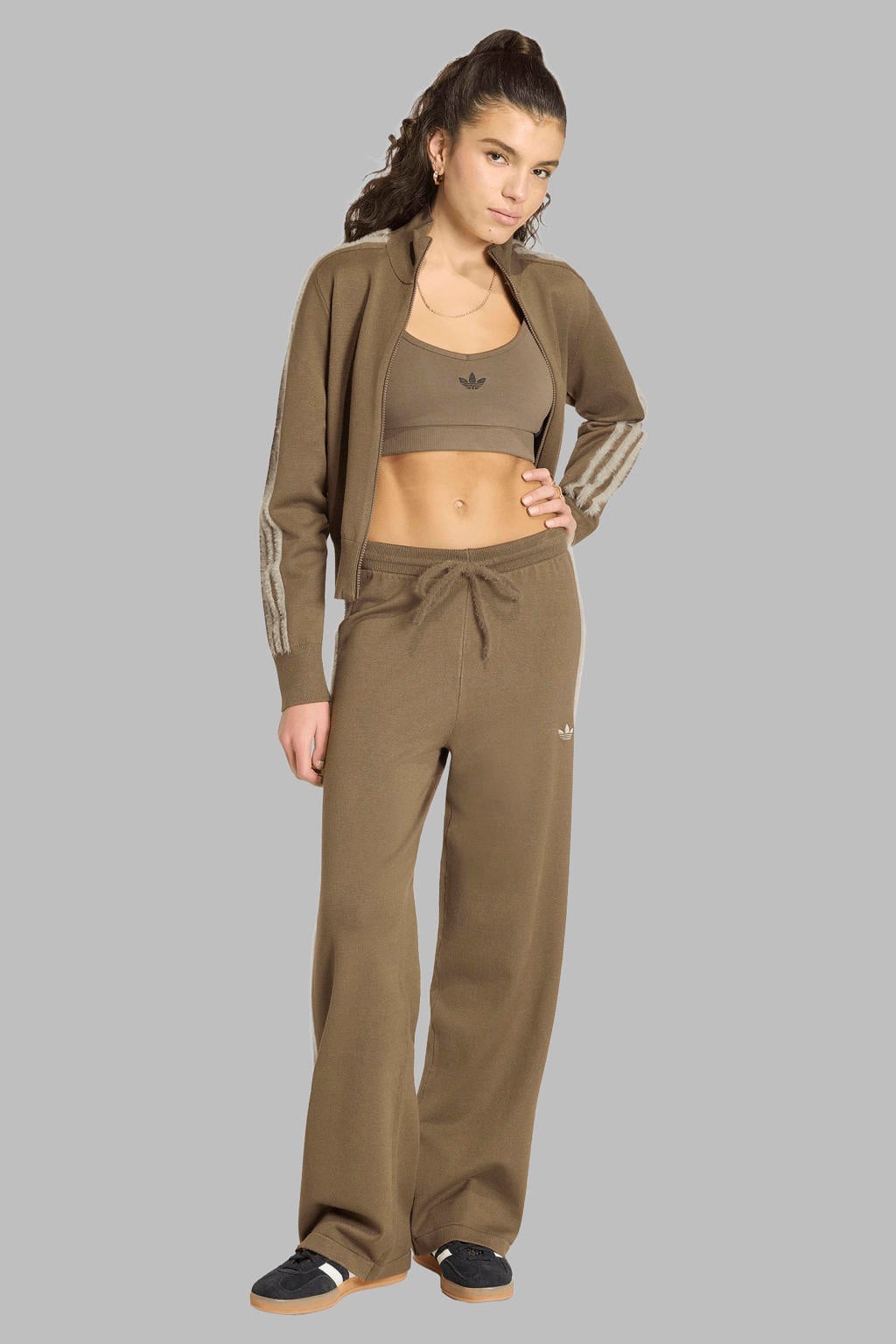 Bruine dames adidas Originals Firebird knitted broek van viscose met regular fit, elastische tailleband met koord en effen