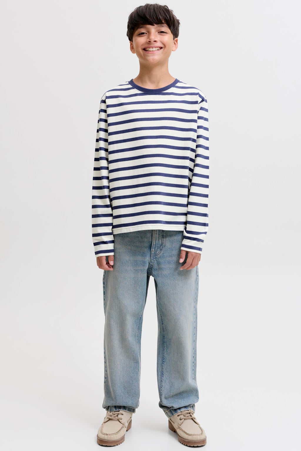 Blauw en witte jongens JACK & JONES JUNIOR oversized gestreepte longsleeve van katoen met backprint, lange mouwen en ronde hals