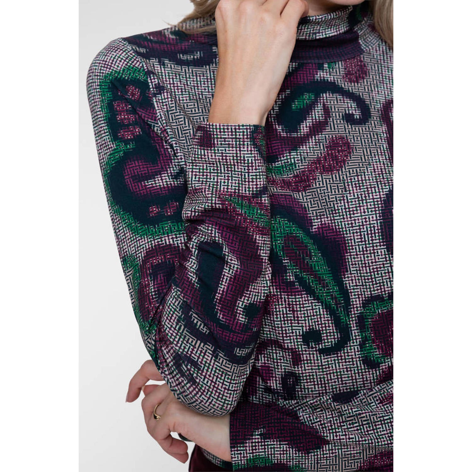 Geisha top met col en paisley donkerrood groen