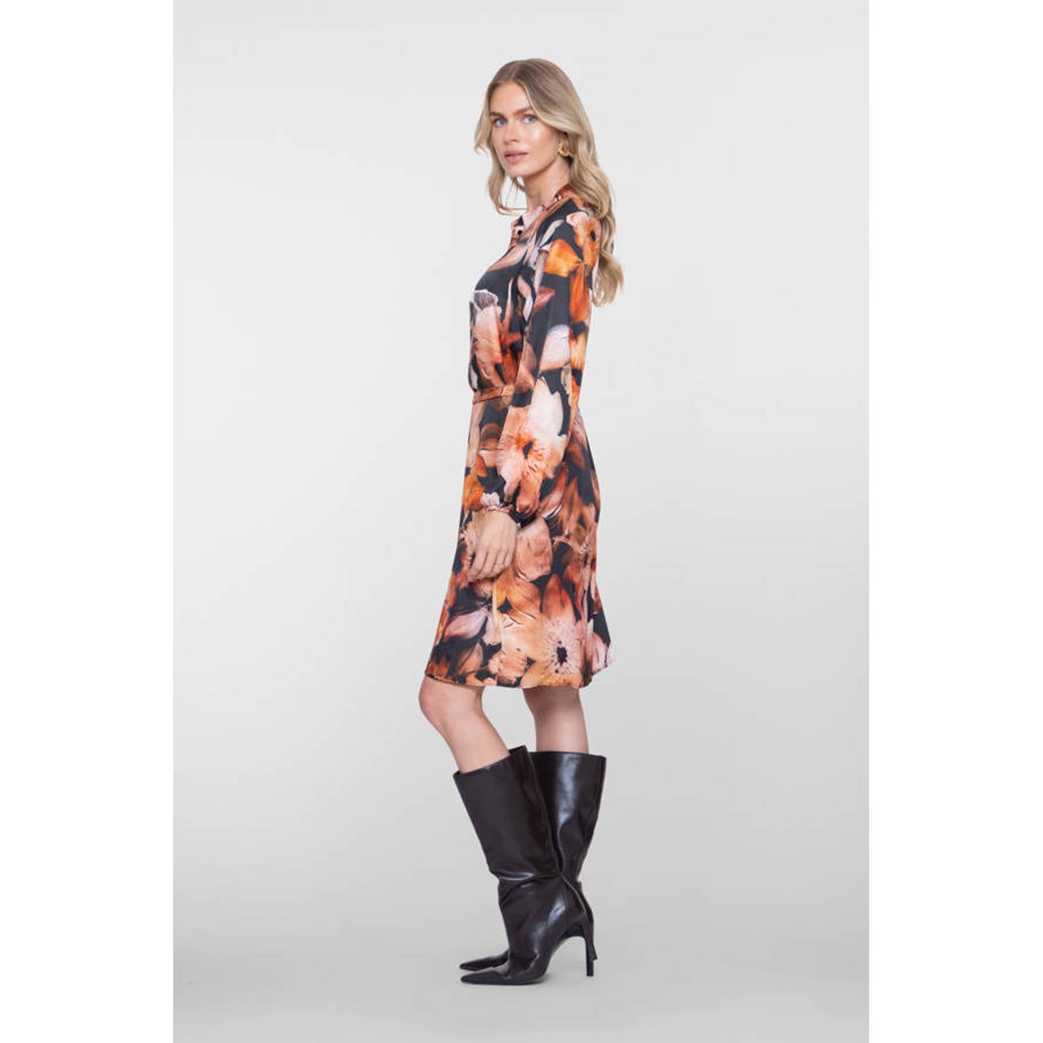 Geisha gebloemde midi blousejurk zwart oranje