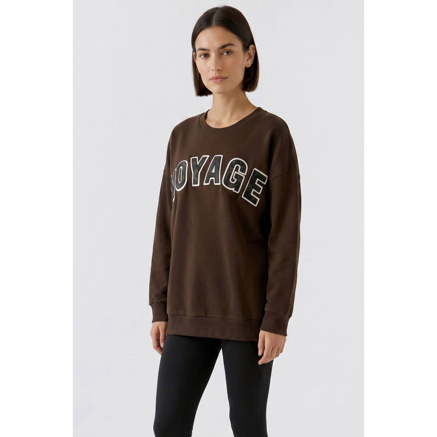 OUI sweater met tekst bruin