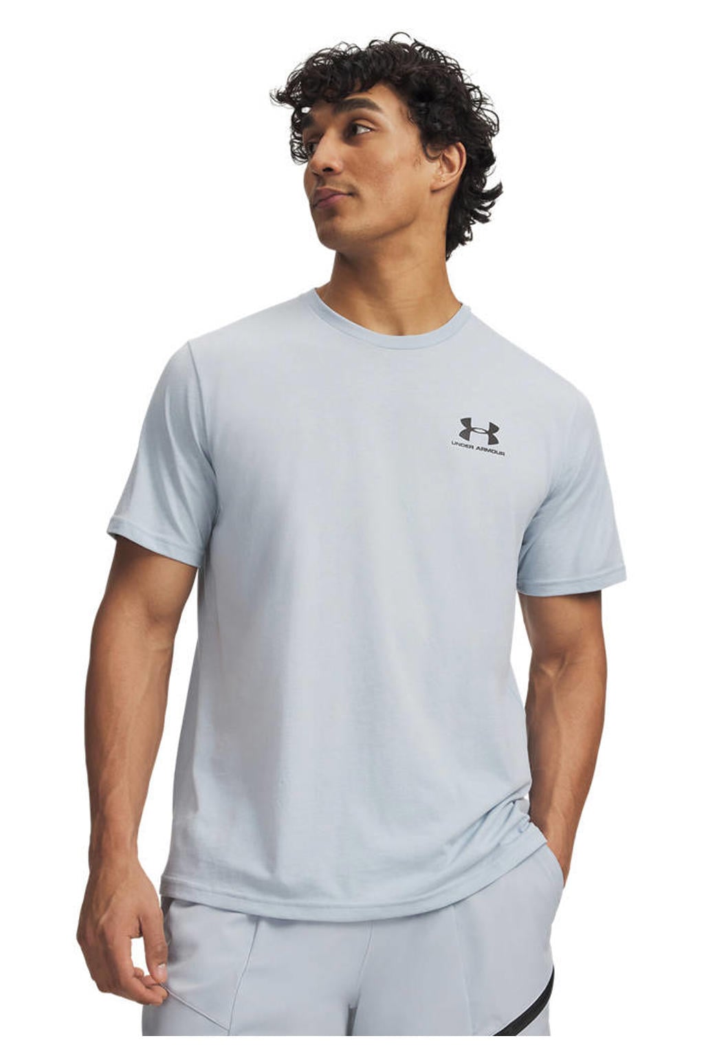 Lichtgrijze heren Under Armour Sportstyle LC T-shirt van katoen met logo dessin en korte mouwen