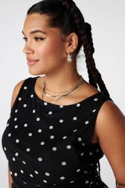 thumbnail: MS Mode mouwloze top Plus Size met plooien en stippen - zwart