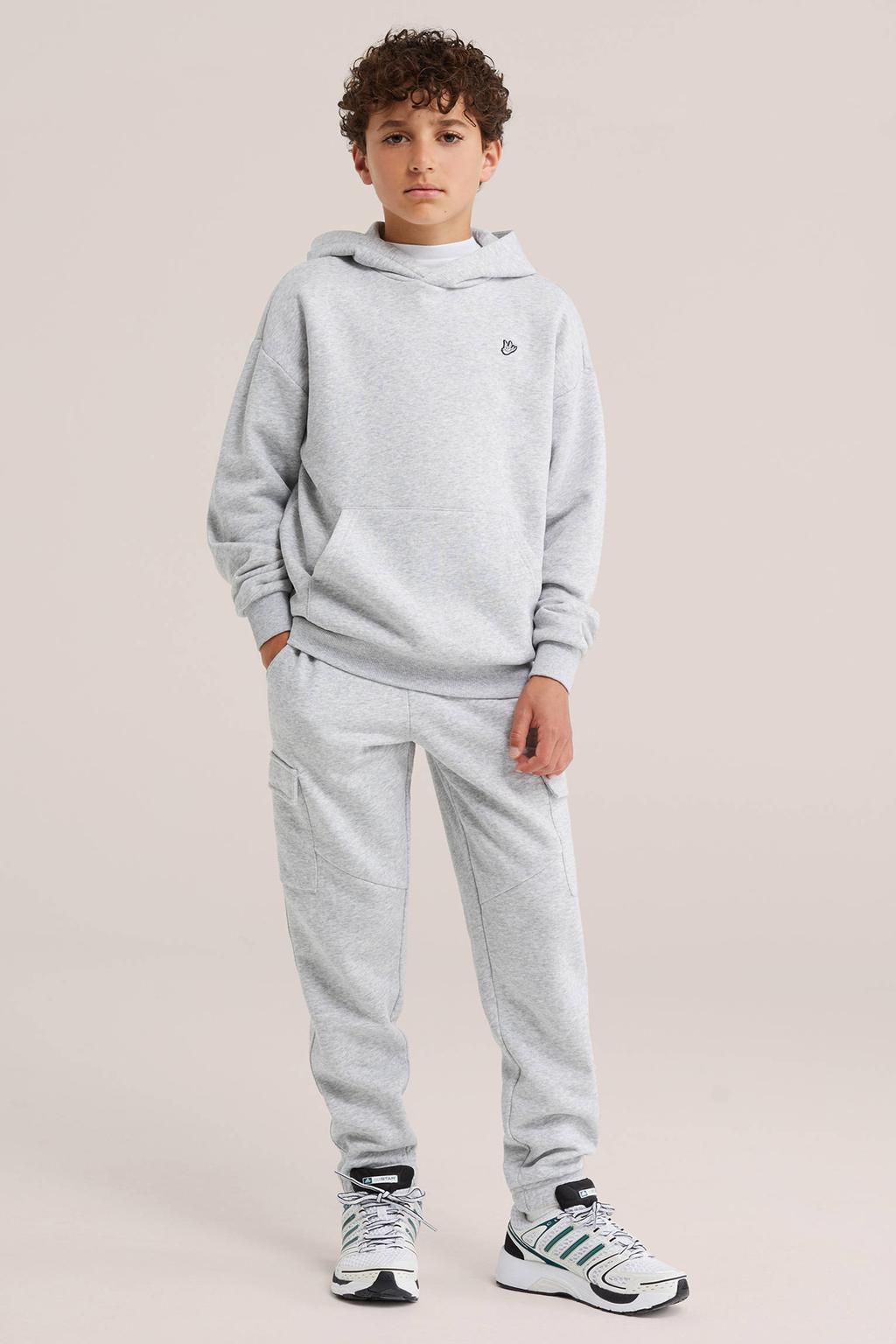 Grijs melange jongens WE Fashion hoodie van sweat materiaal met effen, lange mouwen en capuchon