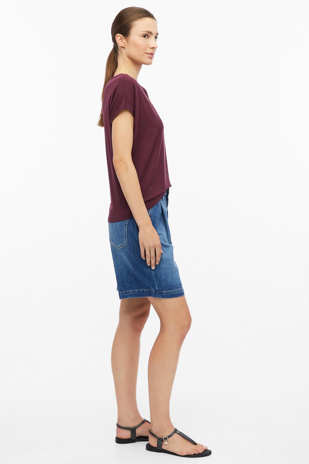 Donkerpaarse dames s.Oliver rechtvallend T-shirt van viscose met effen, korte mouwen en ronde hals