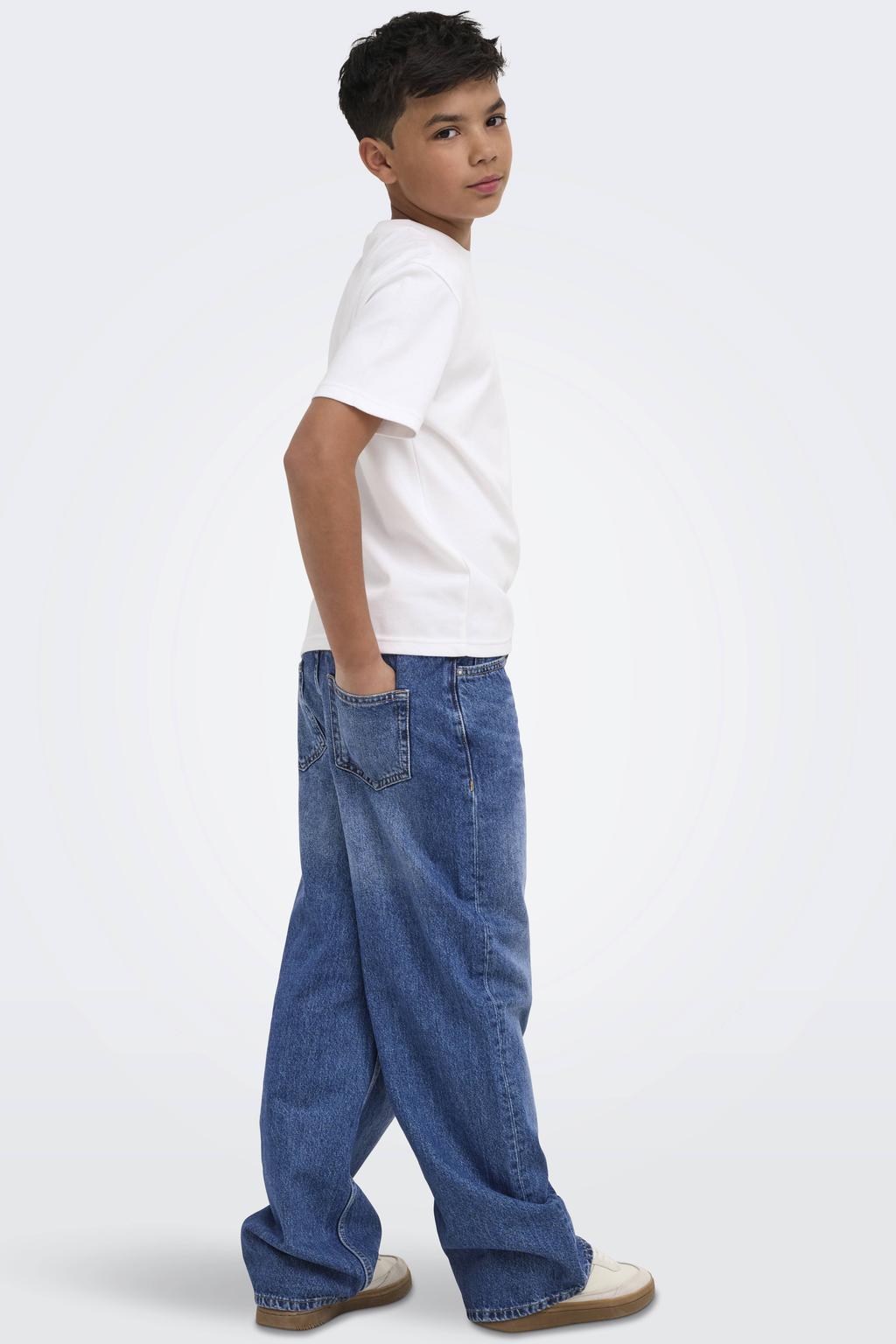 Medium blue denim jongens ONLY & SONS JUNIOR junior loose fit jeans mediumblauw van denim met effen