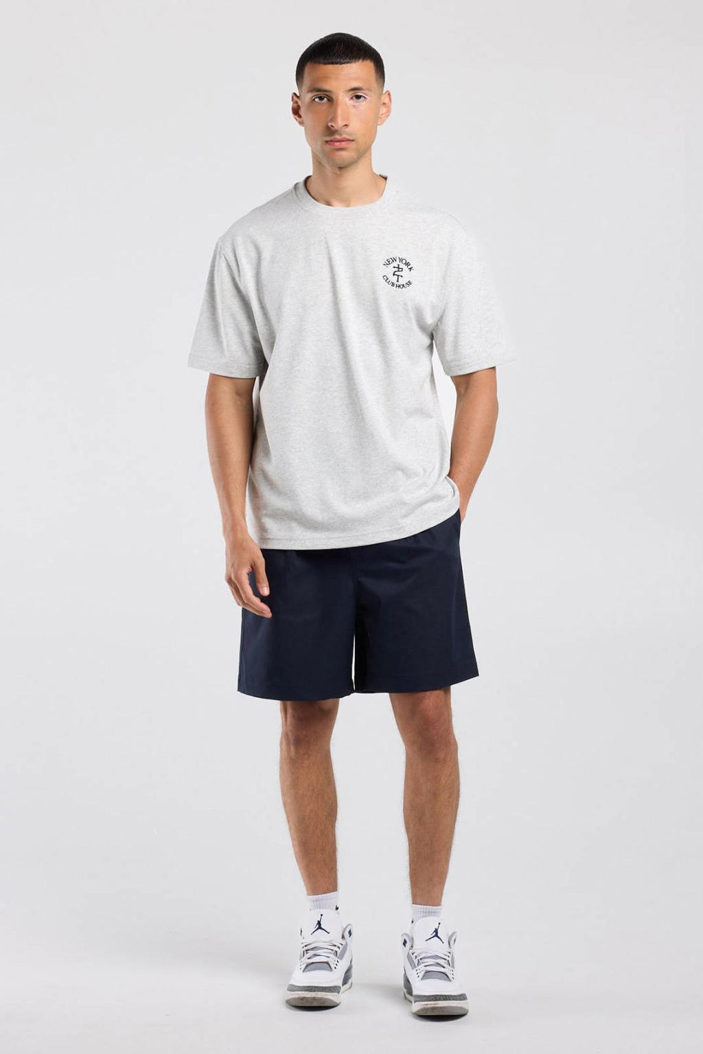 Lichtgrijze heren America Today relaxed fit T-shirt van katoen met korte mouwen en ronde hals