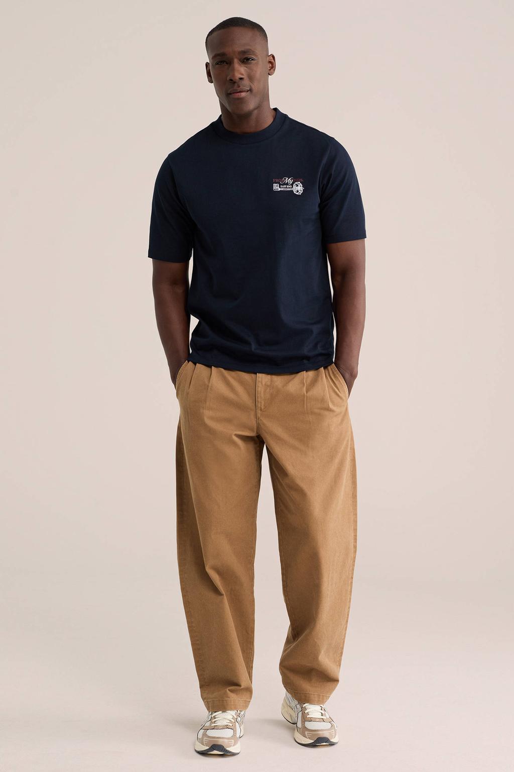 Donkerblauwe heren WE Fashion relaxed fit T-shirt van katoen met korte mouwen en ronde hals