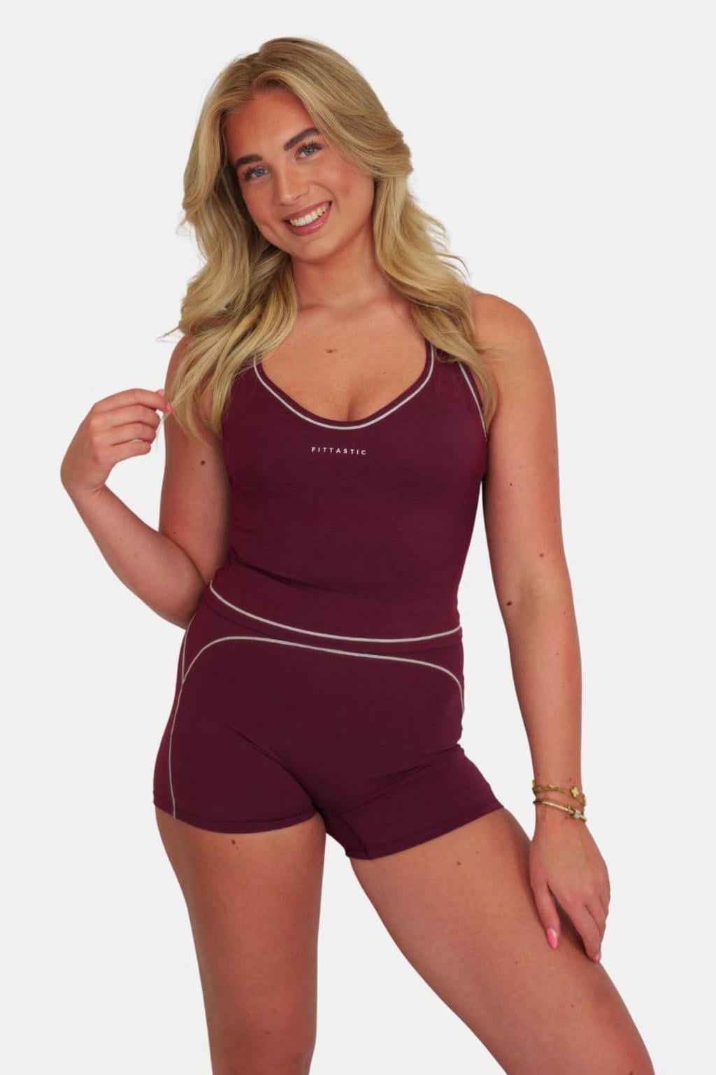 Donkerrode dames Fittastic Sportswear sporttop van nylon met V-hals