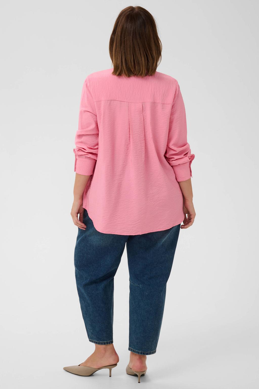 Roze dames Kaffe Curve blouse Plus Size van viscose met effen, lange mouwen, strikkraag en knoopsluiting