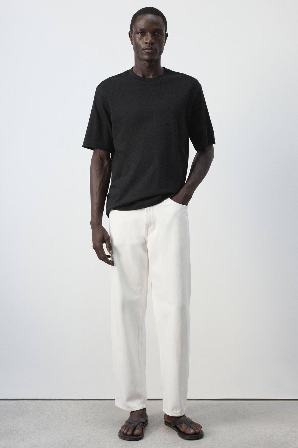 Zwarte heren Mango Man relaxed fit T-shirt van katoen met effen, korte mouwen en ronde hals