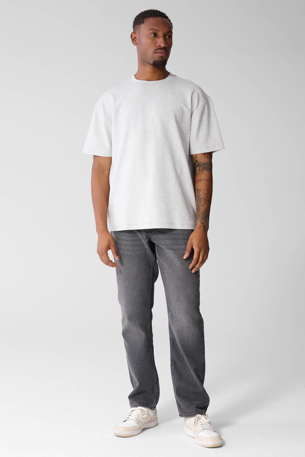 Grijze heren Shoeby relaxed fit T-shirt van katoen met logo dessin, korte mouwen en ronde hals
