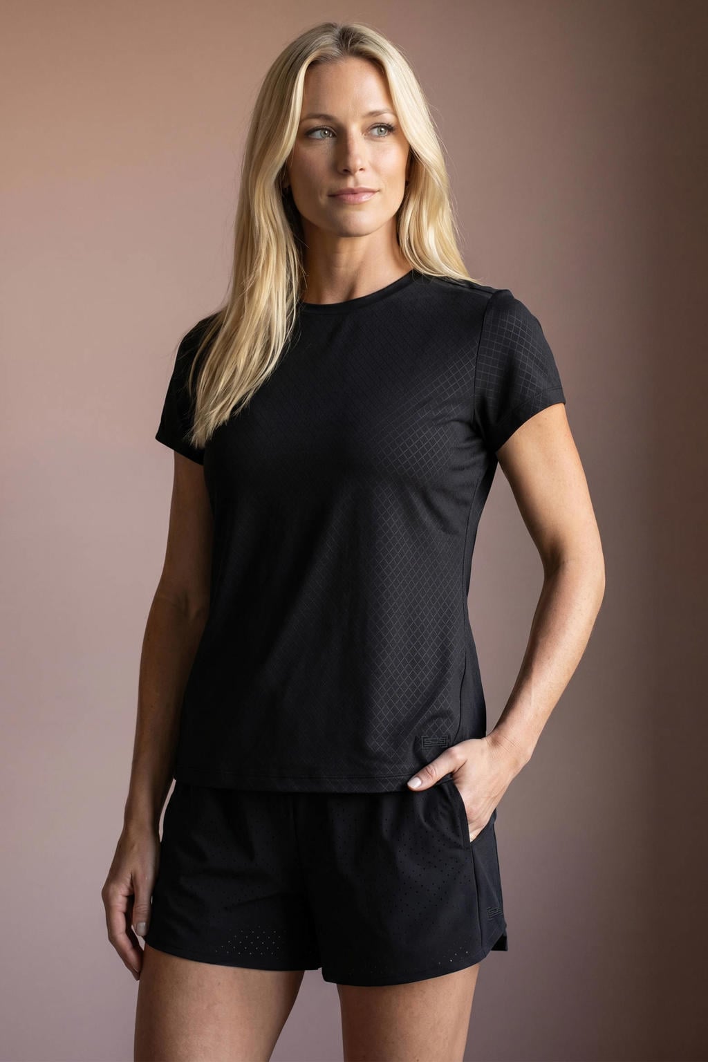 Zwarte dames Sjeng Sports Sommer T-shirt van polyester met korte mouwen en ronde hals