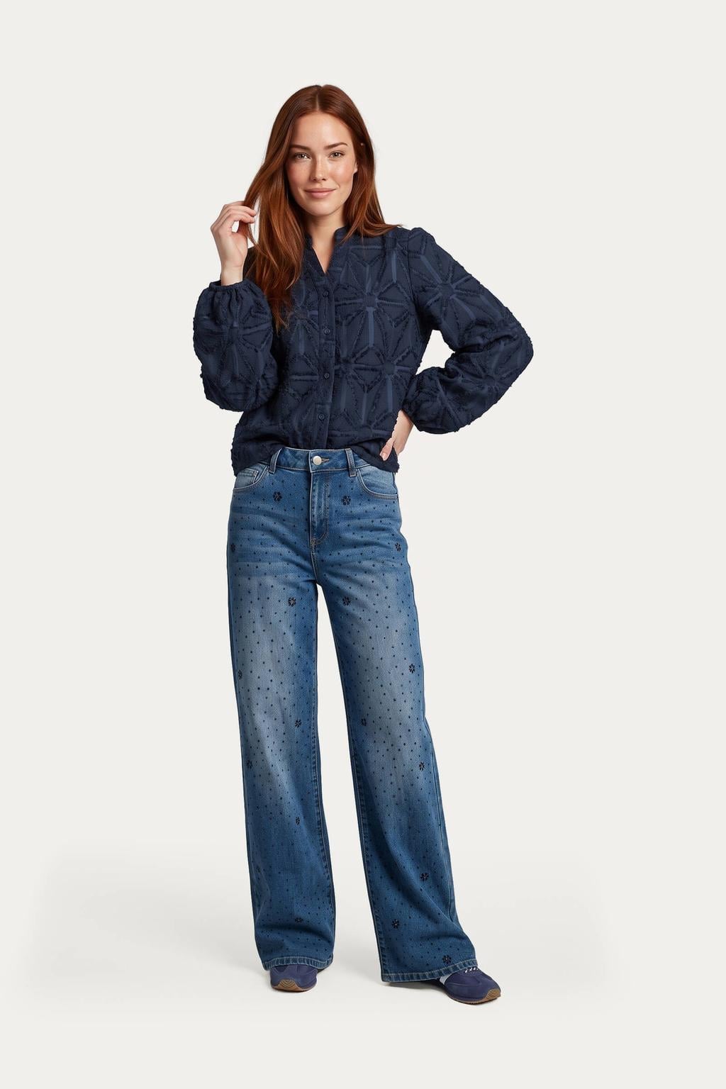 Donkerblauwe dames G-maxx blouse van polyester met lange mouwen, V-hals en knoopsluiting