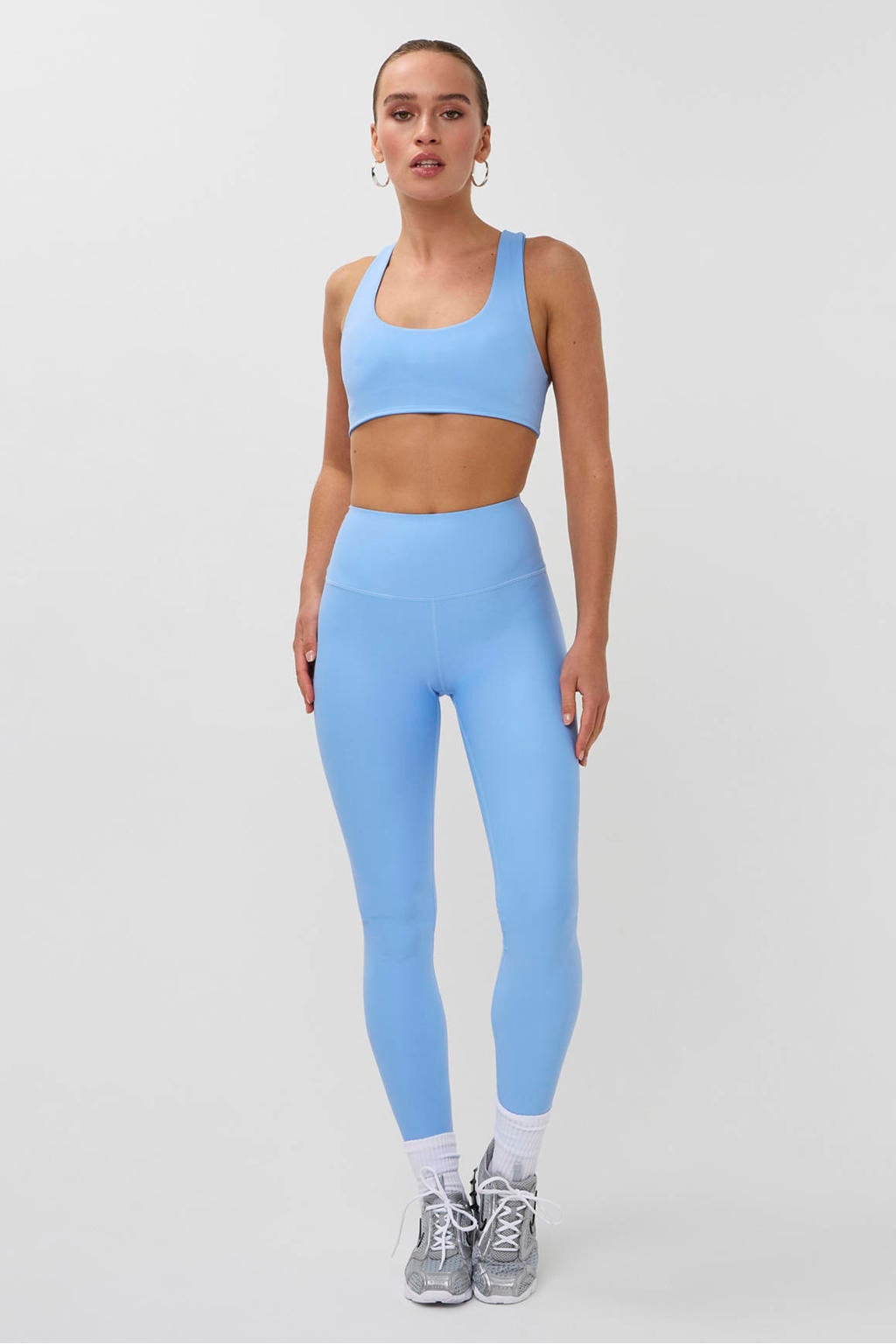 Studio AMAYA voorgevormde sport-bh medium support - lichtblauw