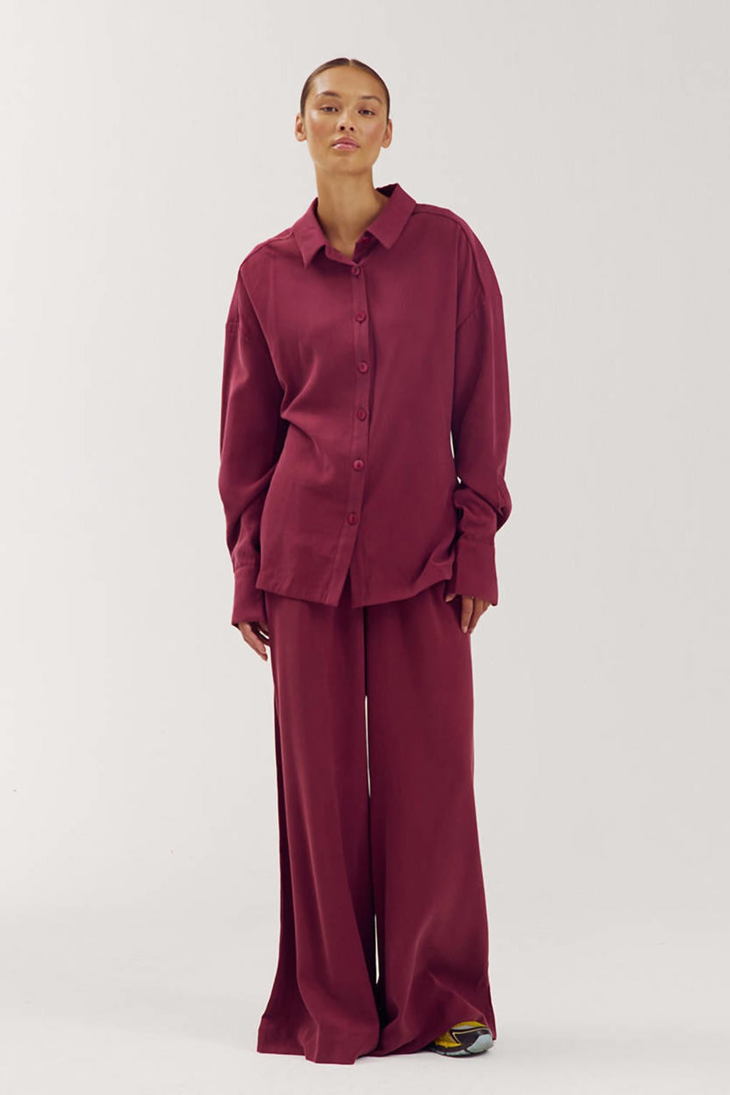 HARPER & YVE blouse met ceintuur - wijn rood