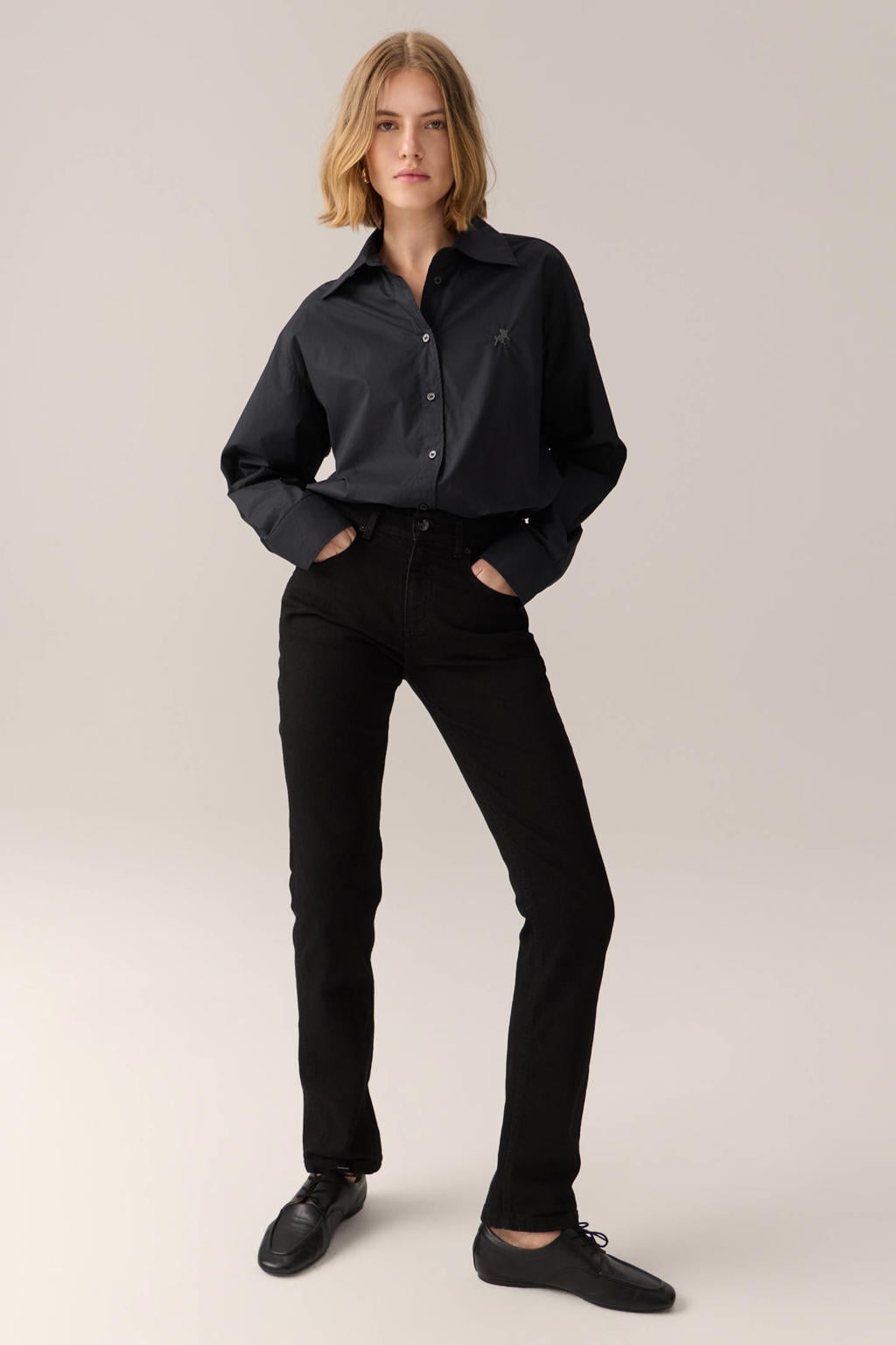 Black denim dames Lois skinny jeans van denim met regular waist, rits- en knoopsluiting en effen