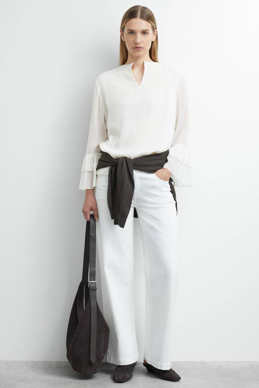 Ecru dames comma blouse van polyester met effen, lange mouwen, ronde hals, knoopsluiting en ruches