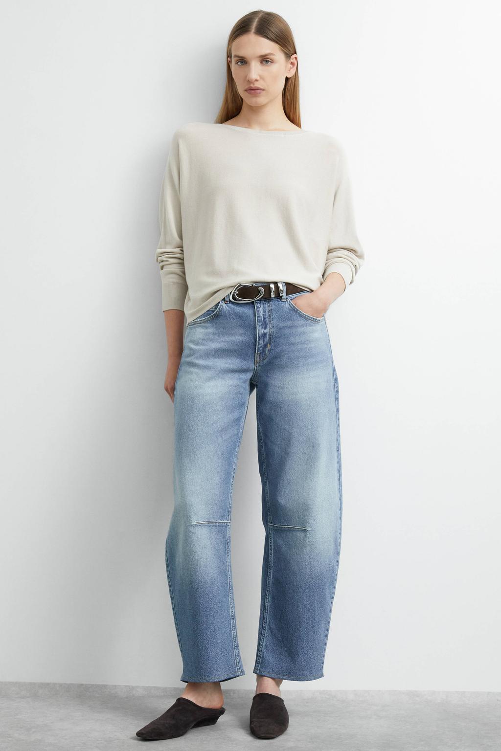 Zandkleurige dames comma gebreide trui van viscose met effen, lange mouwen en boothals
