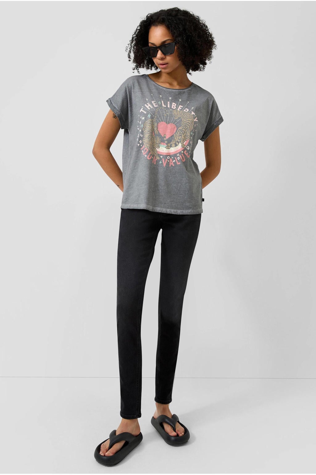 Black denim dames QS skinny jeans van denim met regular waist, rits- en knoopsluiting en effen
