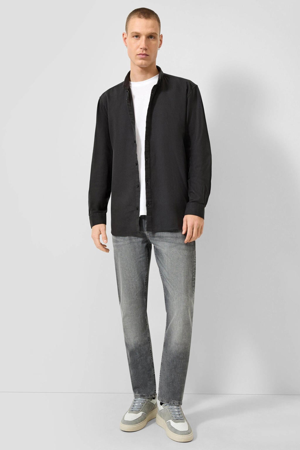 Zwarte heren QS loose fit casual overhemd van katoen met effen, lange mouwen en klassieke kraag