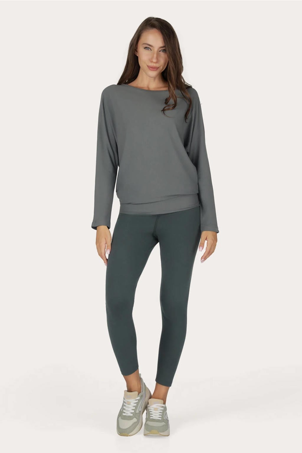 Urban Goddess sportshirt met lange mouwen - grijsgroen