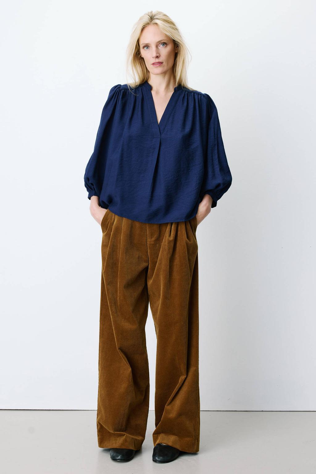 Marineblauw dames Grace & Mila blouse blauw van viscose met effen, half lange mouwen, klassieke kraag en knoopsluiting
