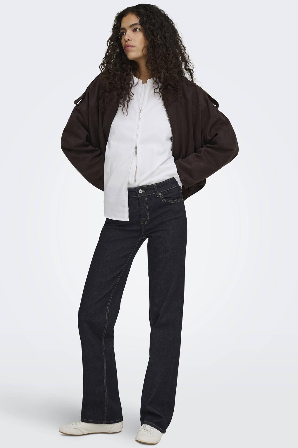 Dark blue denim dames ONLY Onlblush Mid Straight Dnm Tai774 Noos straight leg jeans met effen