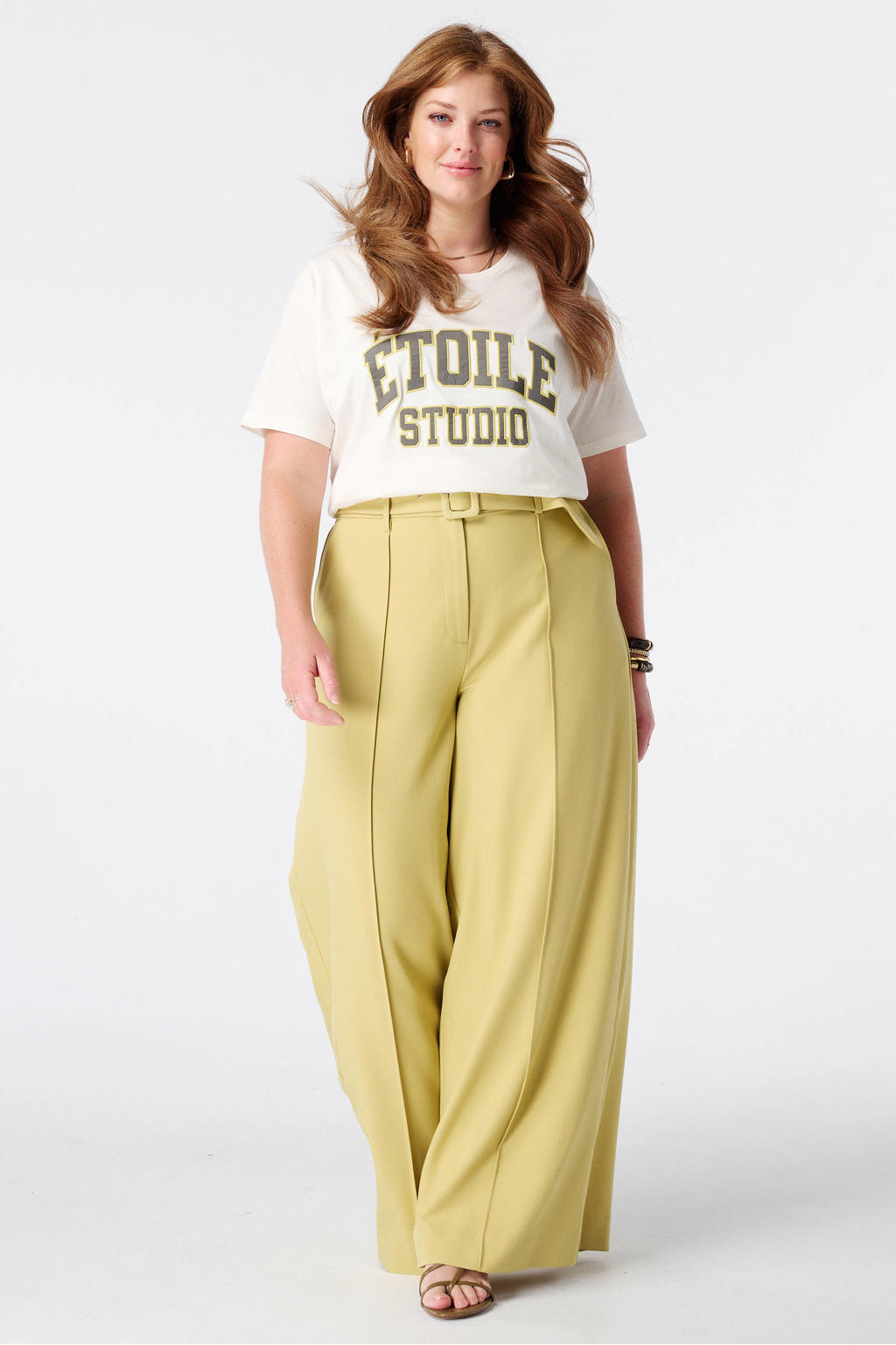 Ecru en groene dames MS Mode T-shirt Plus Size van katoen met tekst print en korte mouwen