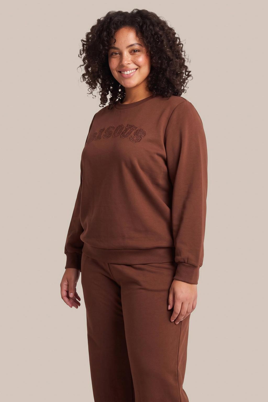 Exxcellent Plus Size sweater met tekst - bruin
