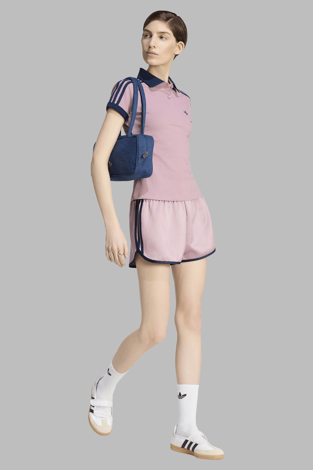 Oudroze en donkerblauwe dames adidas Originals er Satin short met elastische tailleband met koord