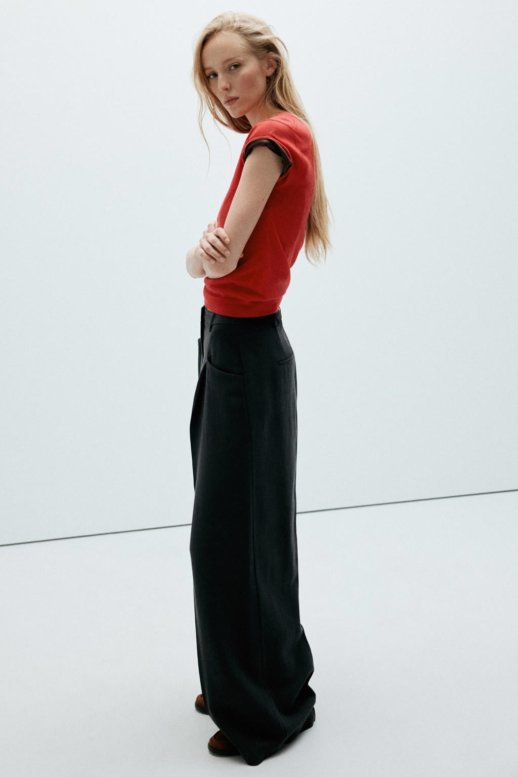 Zwarte dames Mango wide leg broek van lyocell met high waist, rits, haak- en knoopsluiting en effen