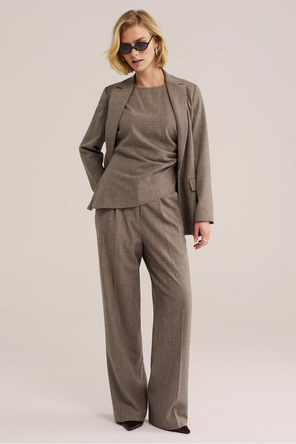 Lichtbruine dames WE Fashion geruite top van polyester met ronde hals en ritssluiting