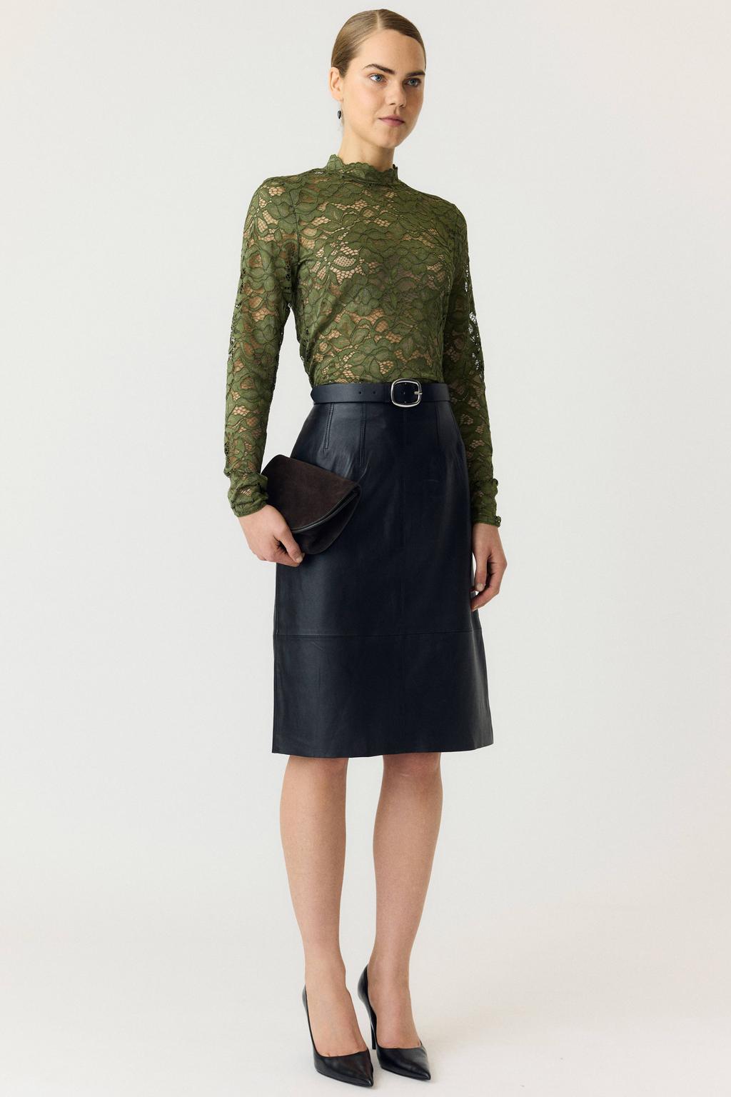 Donkergroene dames YAS slim fit top van nylon met effen, lange mouwen, ronde hals en kant