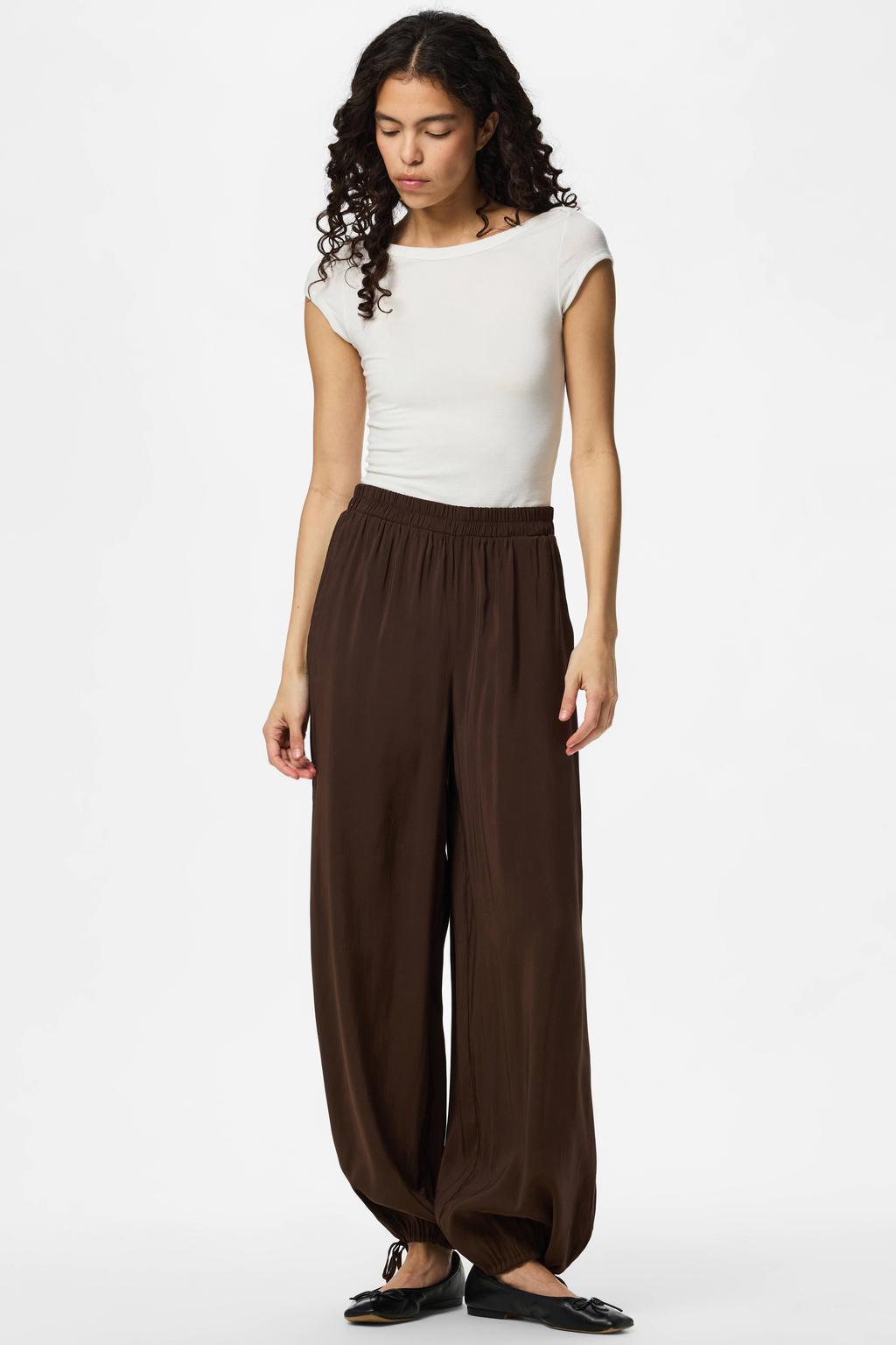 Donkerblauwe dames PIECES ballonbroek van lyocell met regular waist, elastische tailleband en effen