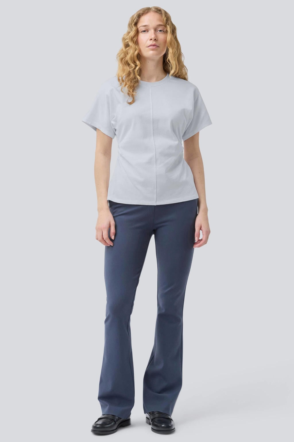 Lichtblauwe dames Modström getailleerd T-shirt van katoen met effen, korte mouwen en ronde hals