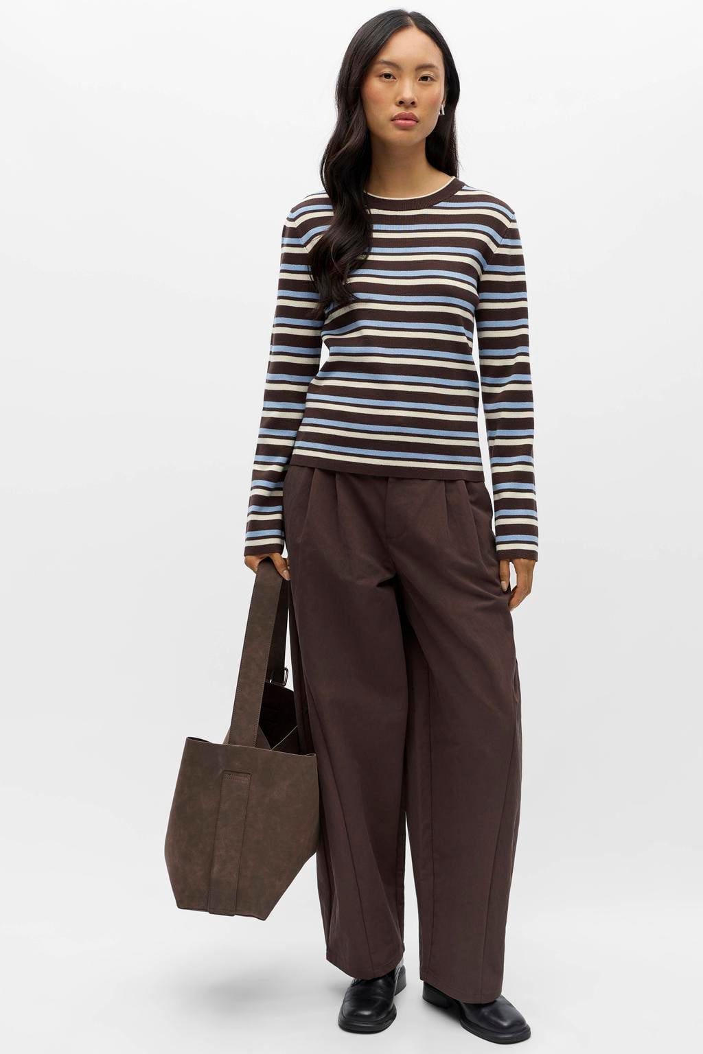Bruin en multikleurige dames OBJECT gebreide gestreepte pullover meerkleurig van viscose met lange mouwen en ronde hals