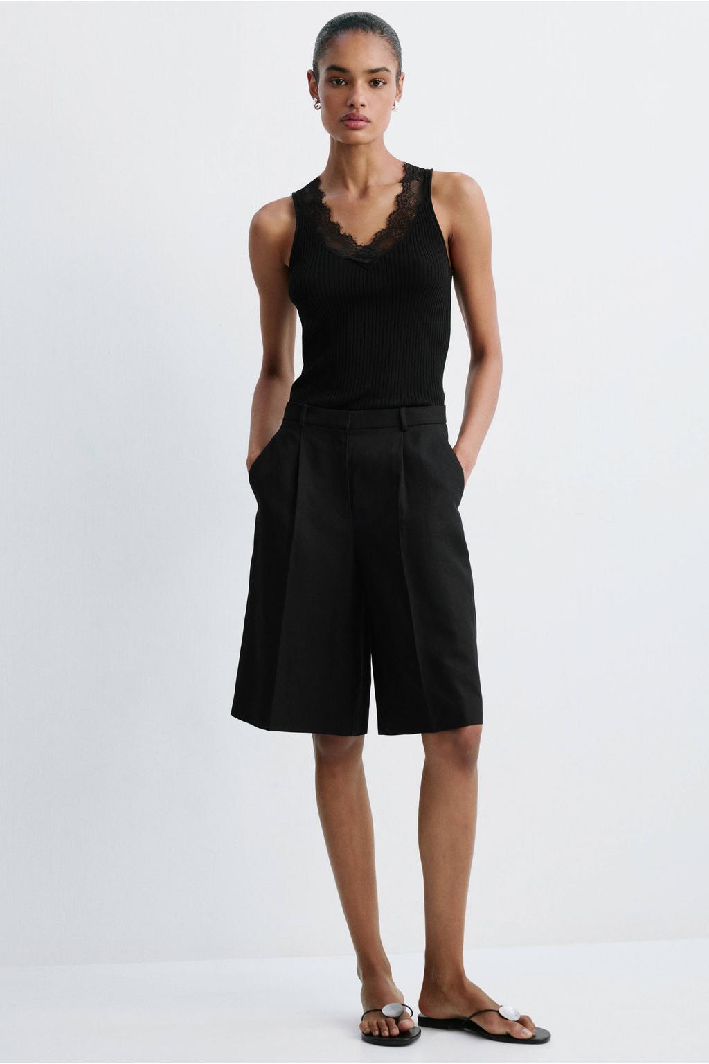 Zwarte dames Mango top van lyocell met effen en V-hals