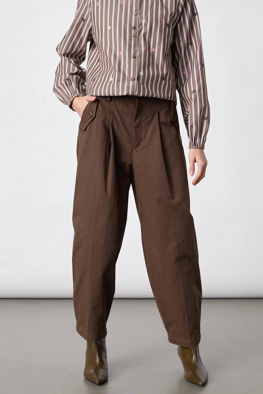 Bruine dames SisterS Point barrel cargobroek van katoen met regular waist, rits, haak- en knoopsluiting en effen