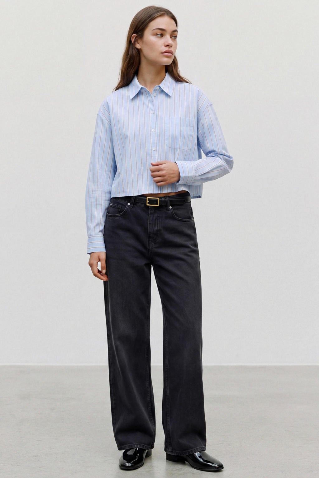 Lichtblauwe dames VERO MODA gestreepte blouse van katoen met lange mouwen, klassieke kraag en knoopsluiting