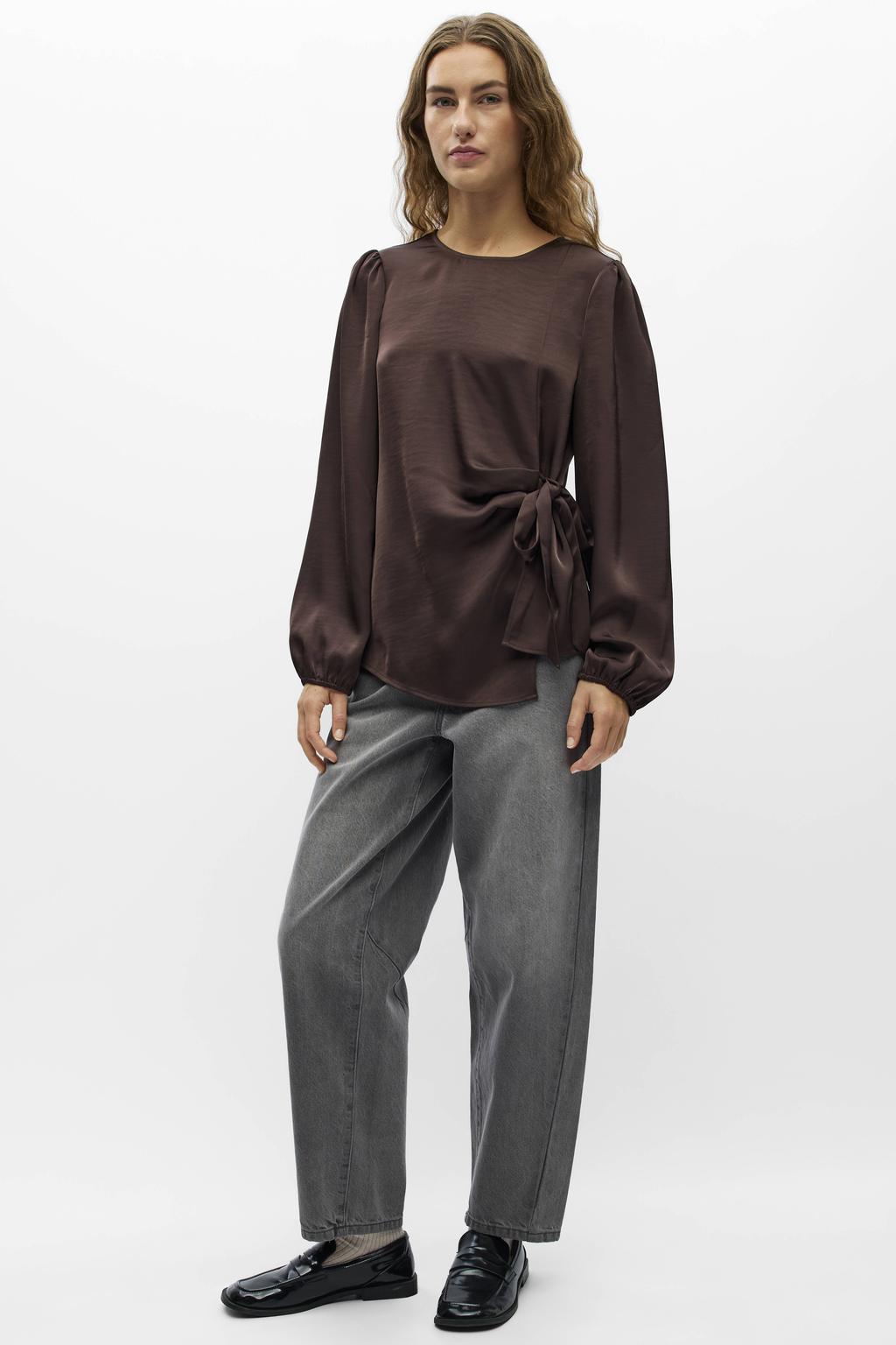 OBJECT top - bruin