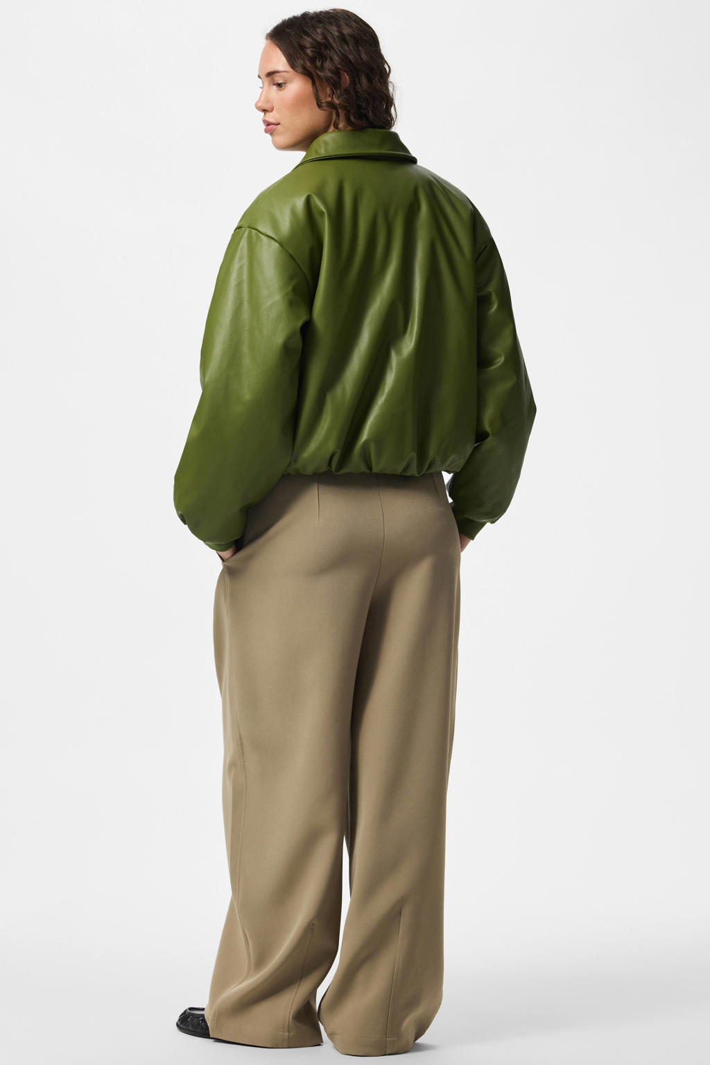 PIECES imitatieleren bomberjack - groen